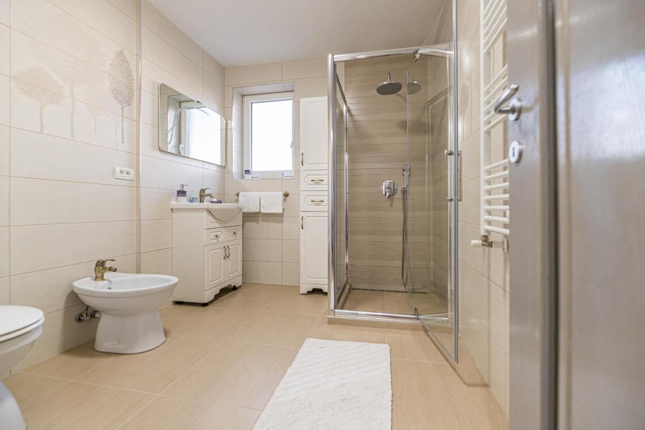 Apartament Lavender Braşov Eksteriør bilde