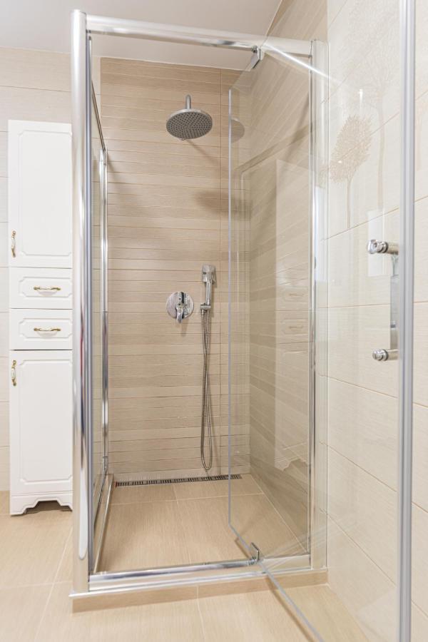 Apartament Lavender Braşov Eksteriør bilde